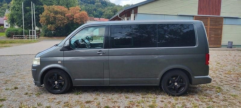 Grau Gebraucht 2010 VW T5 Comfortline Van | 14.700 € (Superpreis) - Bild 1/4