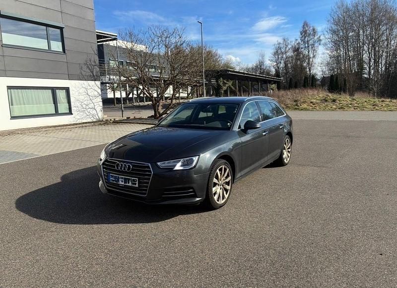 Gebraucht Audi A4 Ambiente 190 PS (139 kW) 2018 Grau Kombi