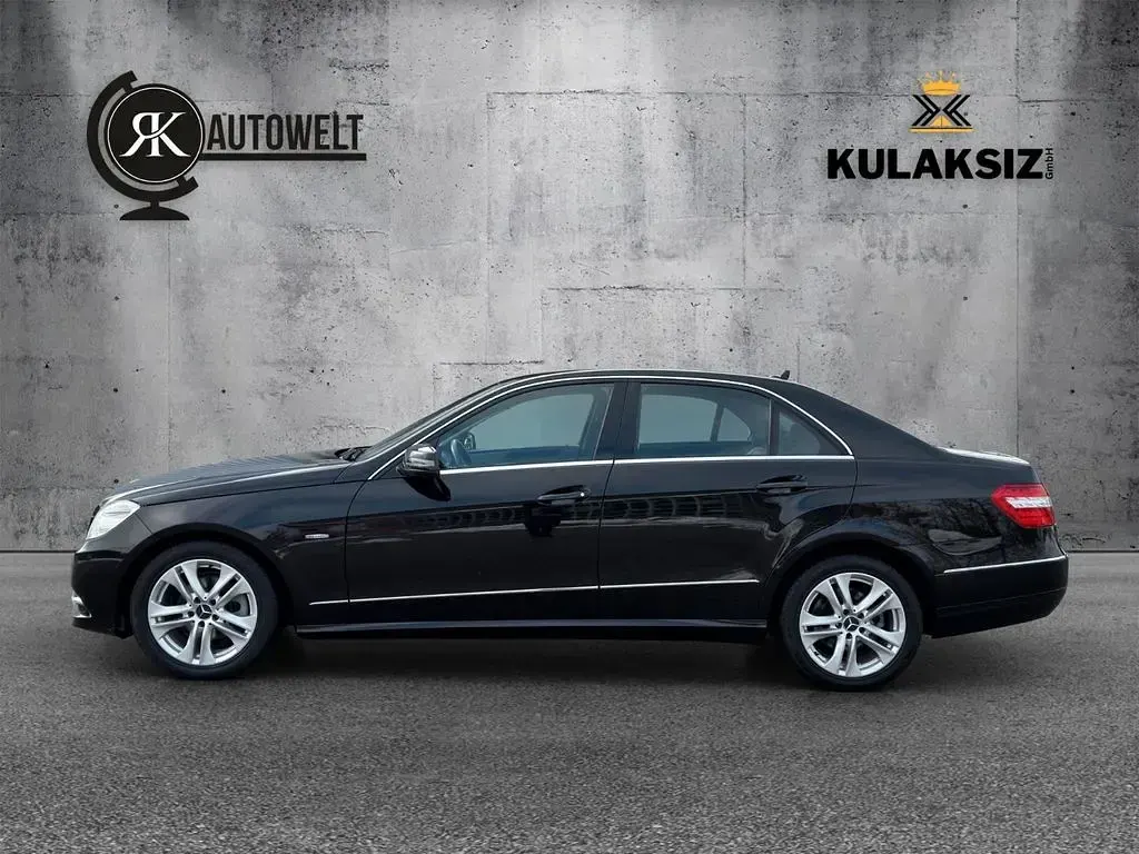 Gebraucht Mercedes E200 Avantgarde 184 PS (135 kW) 2010 Obsidianschwarz Limousine