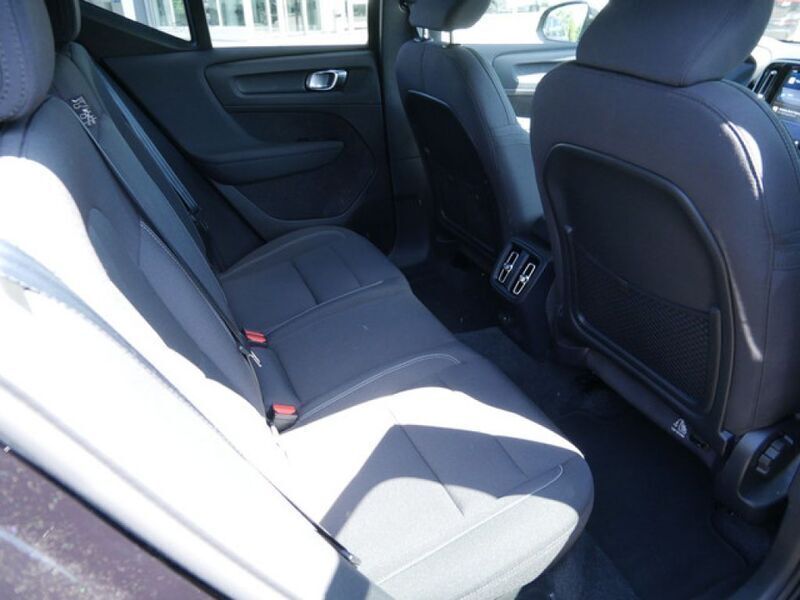 Gebraucht Volvo XC40 Plus 300 kW (408 PS) 2023 Onyx schwarz SUV