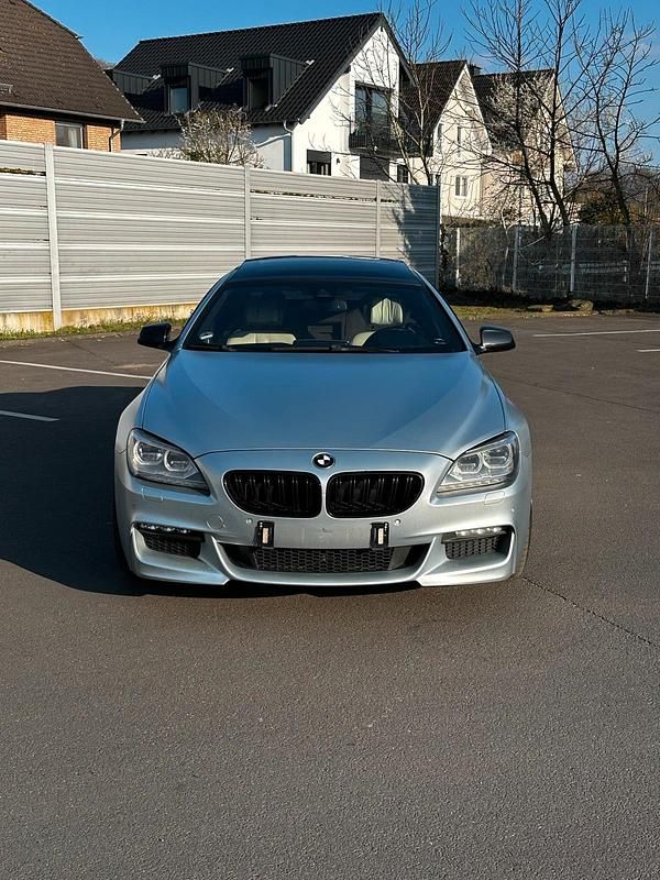 Silber Gebraucht 2013 BMW 640 M Sport Coupé | 18.700 € (Fairer Preis) - Bild 1/4