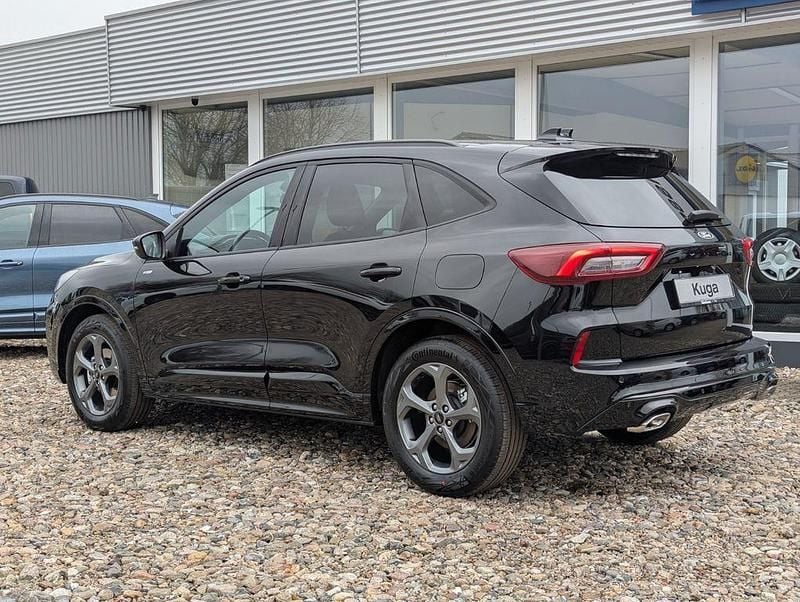 Neu Ford Kuga ST-Line 186 PS (136 kW) 2026 Schwarz SUV