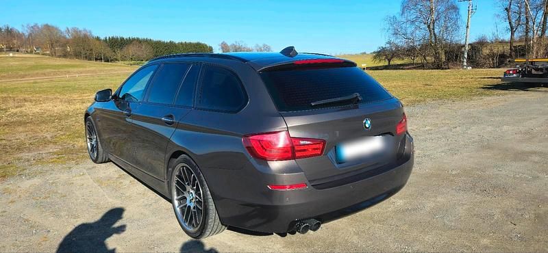 Gebraucht BMW 525 Shadowline 204 PS (150 kW) 2011 Kombi