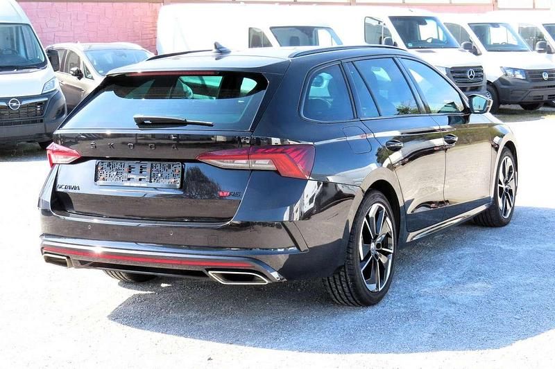 Gebraucht Skoda Octavia RS 200 PS (147 kW) 2021 Schwarzmagic perleffekt Kombi