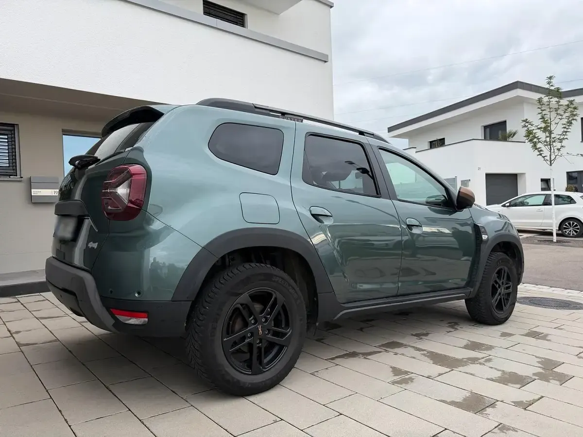 Gebraucht Dacia Duster Extreme 150 PS (110 kW) 2024 Grün SUV