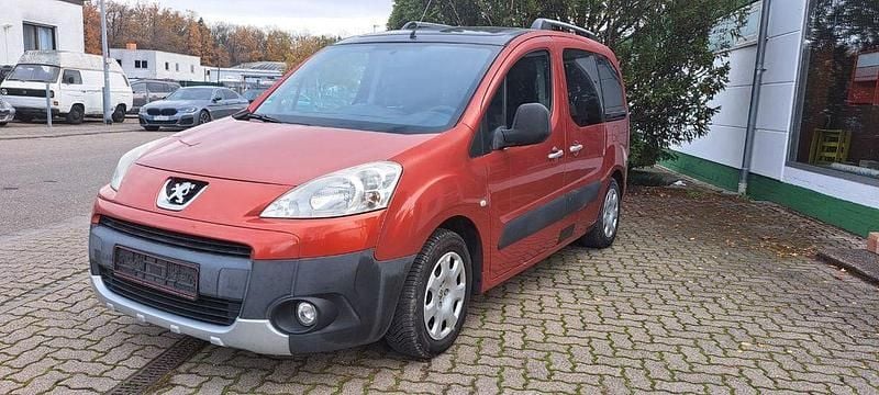 Gebraucht 2009 Peugeot Partner Tepee Family Van / Kleinbus | 2.550 € (Fairer Preis) - Bild 1/4
