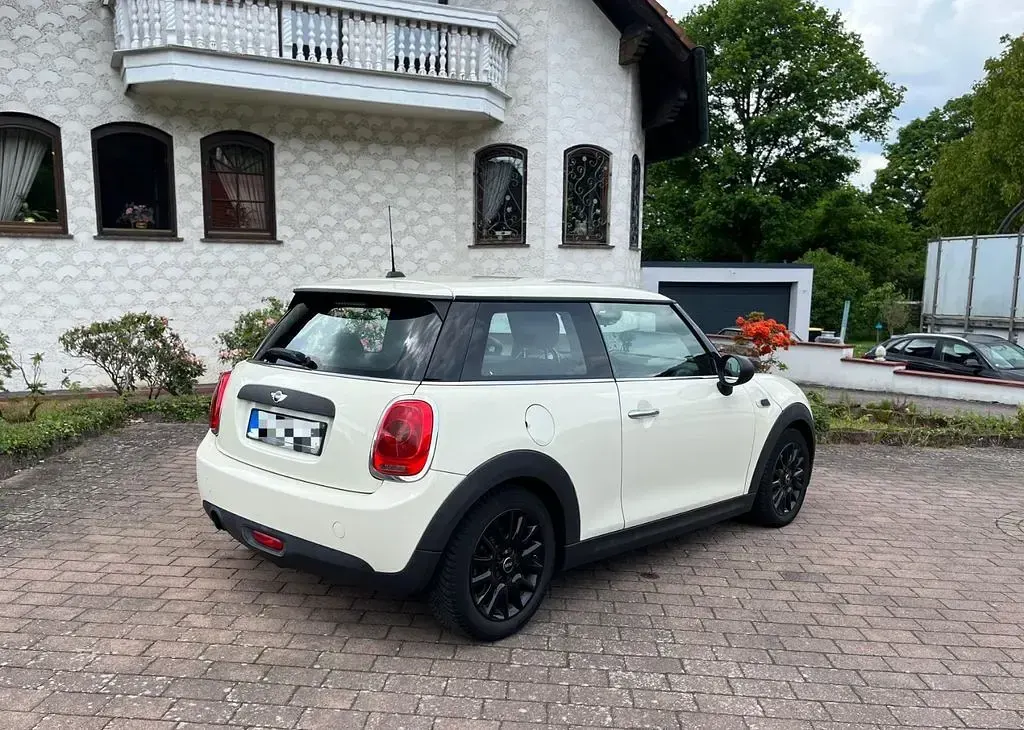 Gebraucht Mini ONE Pepper 102 PS (75 kW) 2014 Weiß Kleinwagen