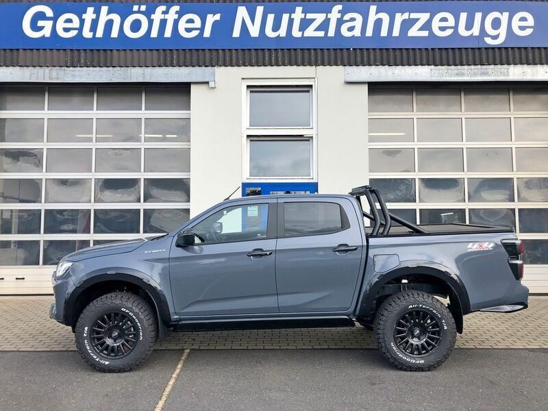 Gebraucht Isuzu D-Max 163 PS (119 kW) 2023 Islay gray Abholung