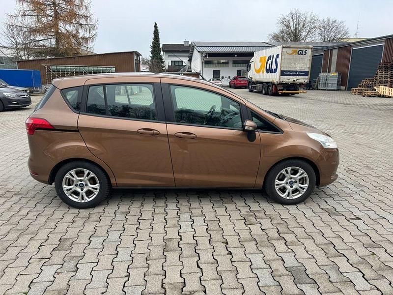 Gebraucht Ford B-MAX SYNC Edition 95 PS (69 kW) 2014 Braun Van / Kleinbus