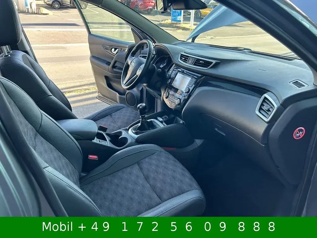 Gebraucht Nissan Qashqai Tekna 116 PS (85 kW) 2014 Grey (metallic) SUV