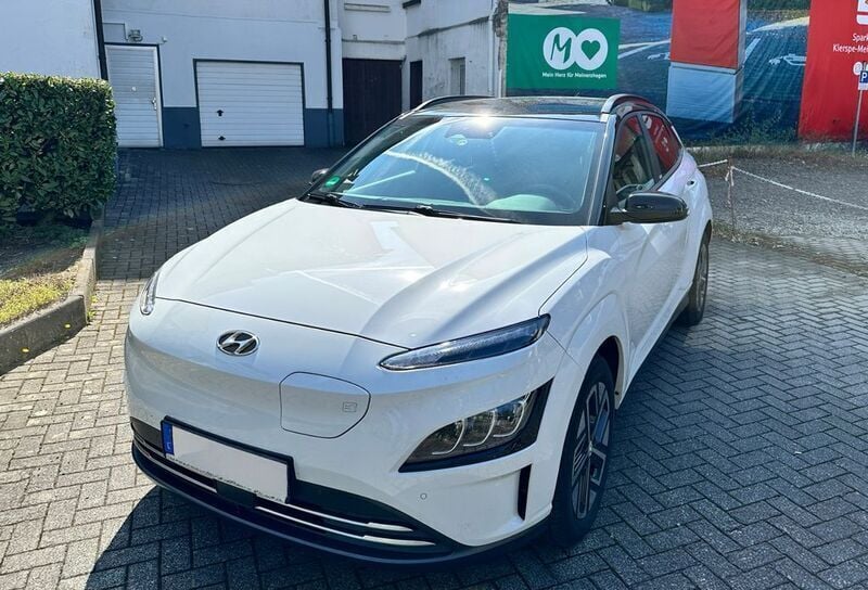 Weiß Gebraucht 2021 Hyundai Kona Trend SUV | 21.999 € (Fairer Preis) - Bild 1/4