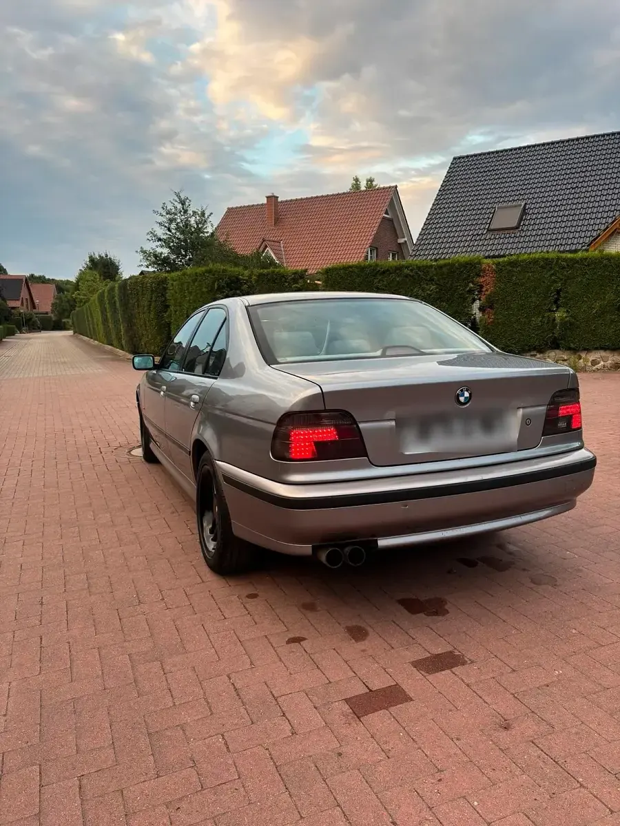 Gebraucht BMW 520 150 PS (110 kW) 1997 Grau Limousine