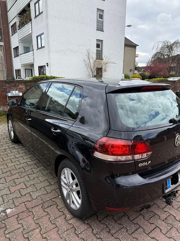 Gebraucht VW Golf VI Highline 122 PS (89 kW) 2011 Schwarz Kleinwagen