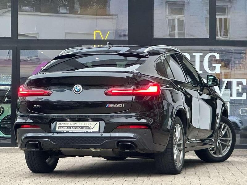 Gebraucht BMW X4 M M Sport 360 PS (264 kW) 2021 Saphirschwarz SUV