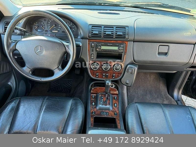 Gebraucht Mercedes ML270 163 PS (119 kW) 2004 Schwarz SUV