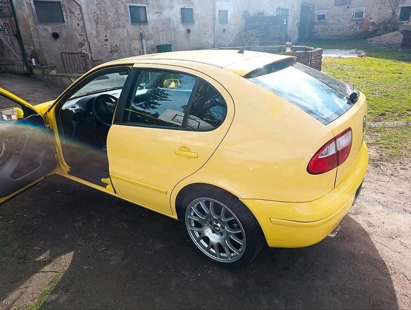 Gebraucht Seat Leon 180 PS (132 kW) 2001 Gelb Kleinwagen