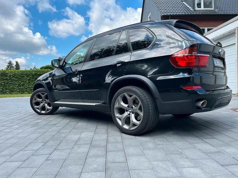 Schwarz Gebraucht 2011 BMW X5 SUV | 13.500 € (Fairer Preis) - Bild 1/4