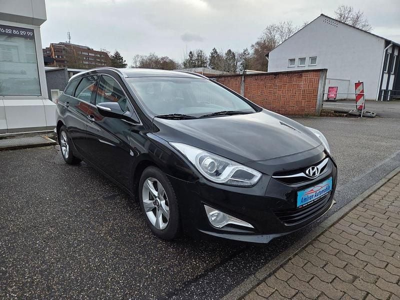 Gebraucht Hyundai i40 Edition 136 PS (100 kW) 2014 Schwarz Kombi