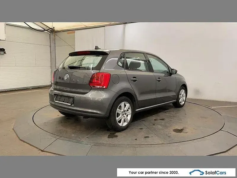 Gebraucht VW Polo Highline 69 PS (50 kW) 2014 Grau Limousine