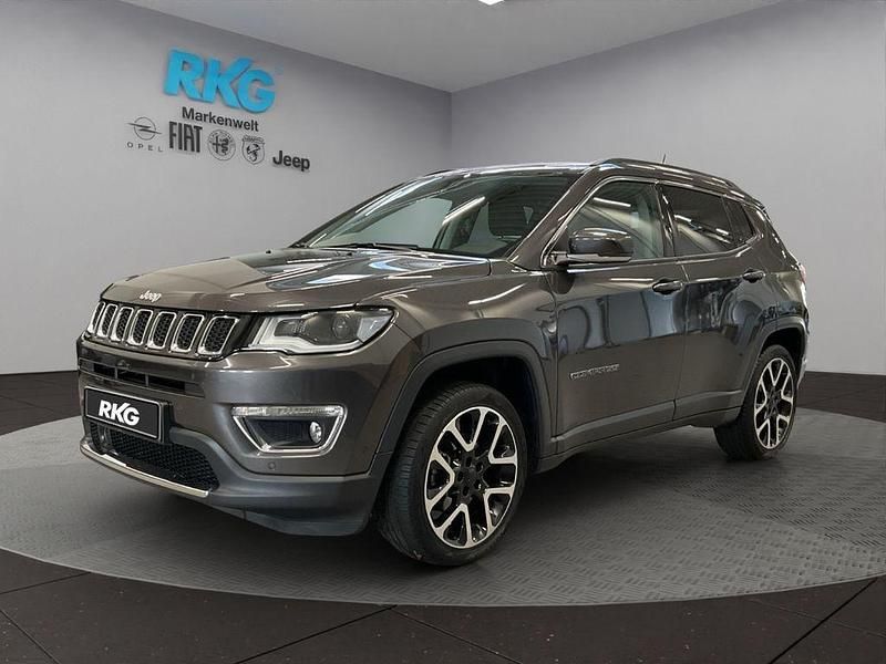 Grau Gebraucht 2018 Jeep Compass Limited SUV | 17.590 € (Fairer Preis) - Bild 1/4