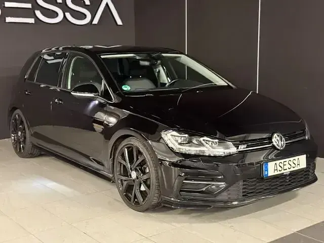 Gebraucht VW Golf VII Business 285 PS (209 kW) 2019 Schwarz Limousine