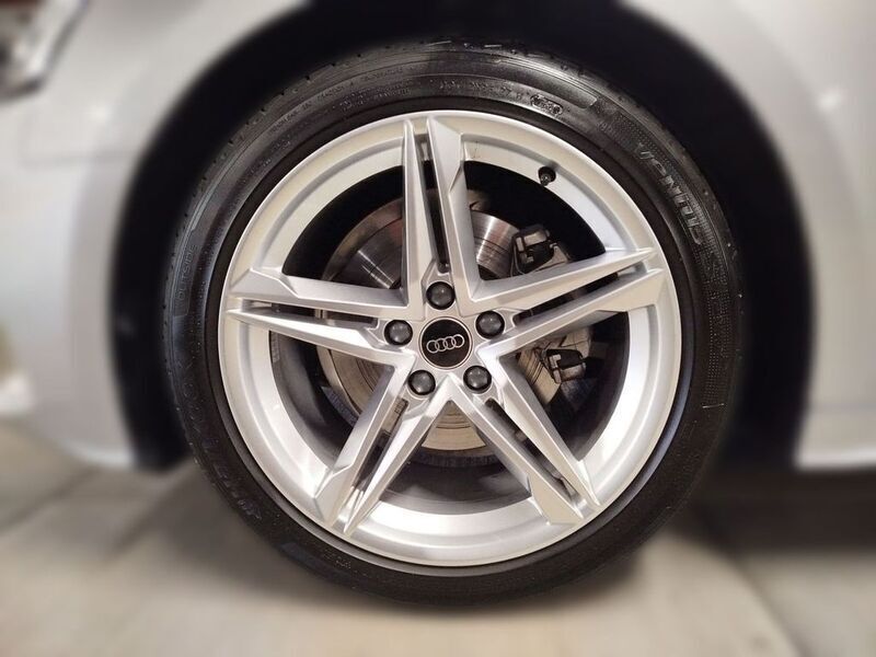 Gebraucht Audi A5 Cabriolet Advanced 163 PS (119 kW) 2024 Silber Cabrio