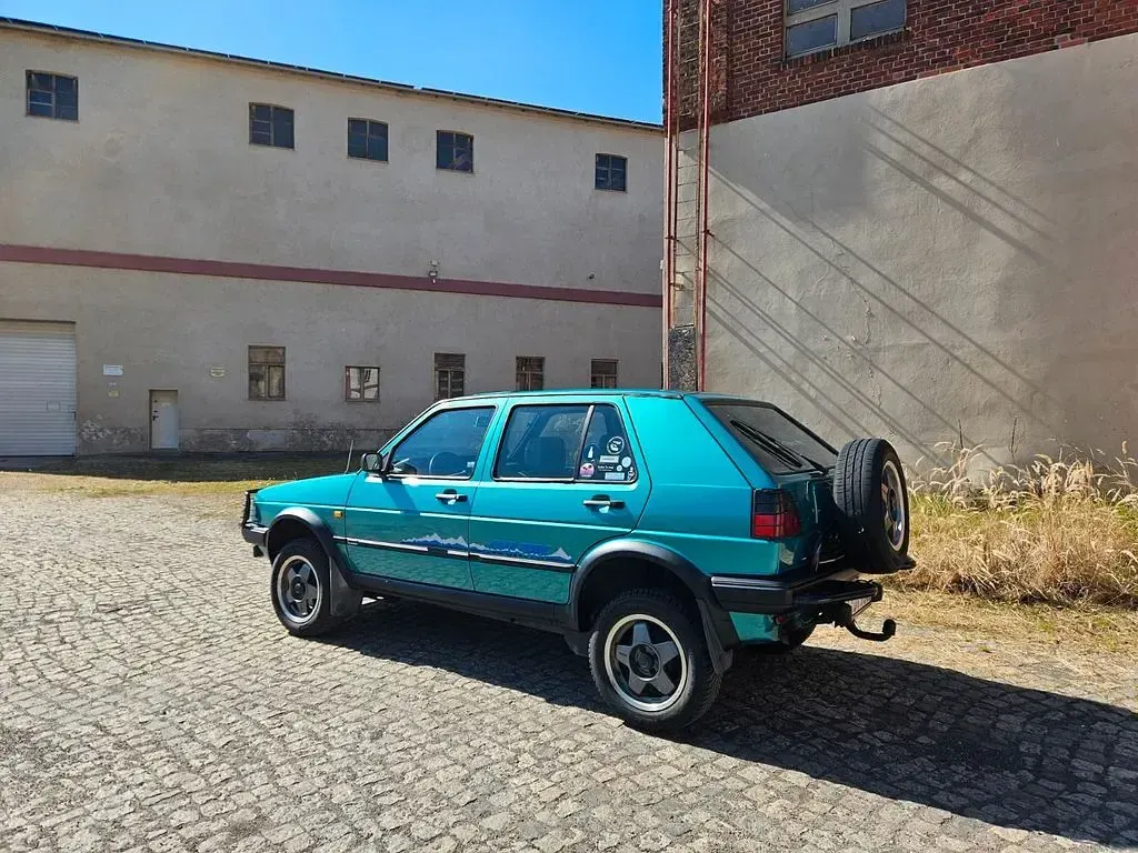Gebraucht VW Golf Country 90 PS (66 kW) 1990 Grün Limousine