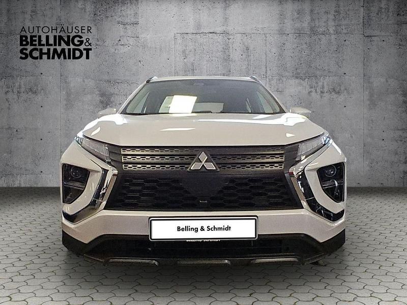 Gebraucht Mitsubishi Eclipse Cross Basis 98 PS (72 kW) 2022 Weiß (metallic) SUV