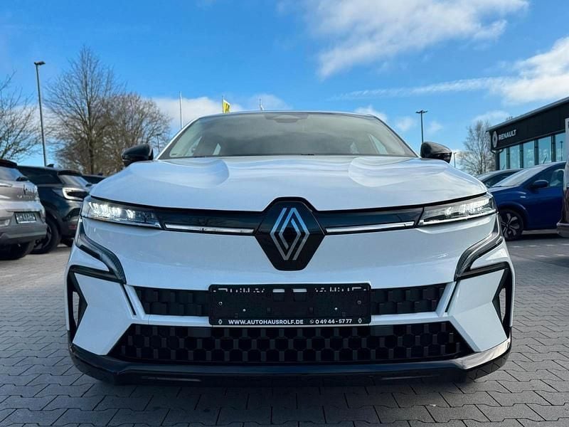 Gebraucht Renault Megane E-Tech 96 kW (131 PS) 2022 Weiß Limousine