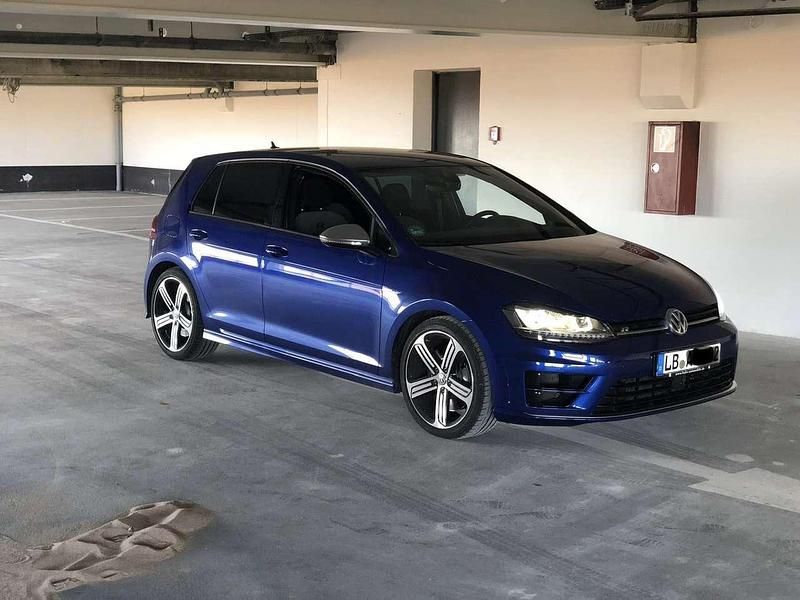 Blau Gebraucht 2016 VW Golf VII R Kleinwagen | 18.499 € (Superpreis) - Bild 1/4