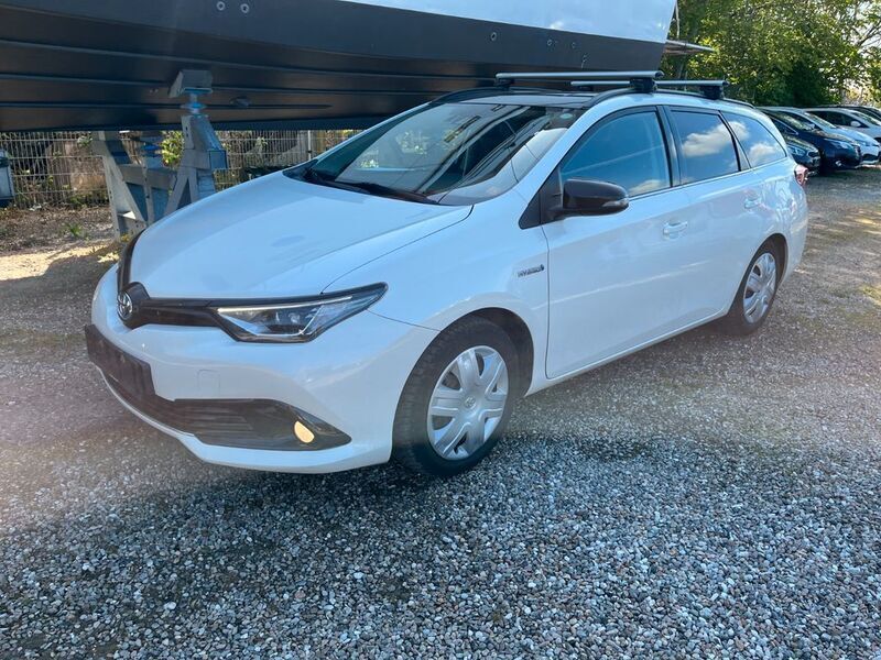 Gebraucht 2017 Toyota Auris Edition-S Limousine | 9.400 € (Fairer Preis) - Bild 1/4