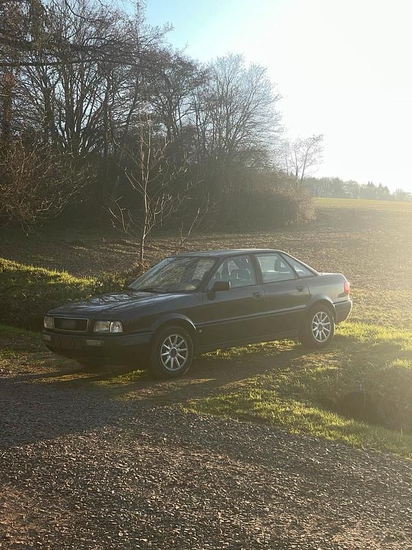 Gebraucht Audi 80 90 PS (66 kW) 1993 Violet Limousine