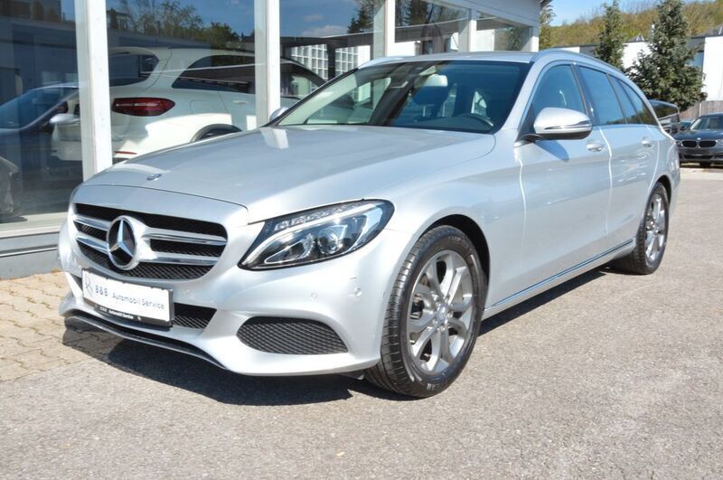 Silber Gebraucht 2016 Mercedes C200 Avantgarde Limousine | 14.990 € (Fairer Preis) - Bild 1/4