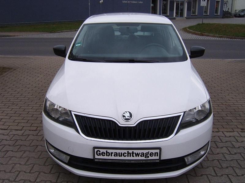 Gebraucht Skoda Rapid Cool Edition 86 PS (63 kW) 2015 Weiß Kleinwagen
