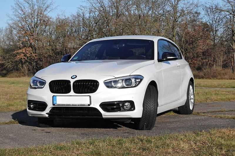 Gebraucht 2018 BMW 120 Sport Line Kleinwagen | 19.490 € (Superpreis) - Bild 1/4