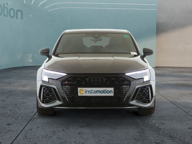 Gebraucht Audi RS3 Ambiente 400 PS (294 kW) 2022 Grau Limousine
