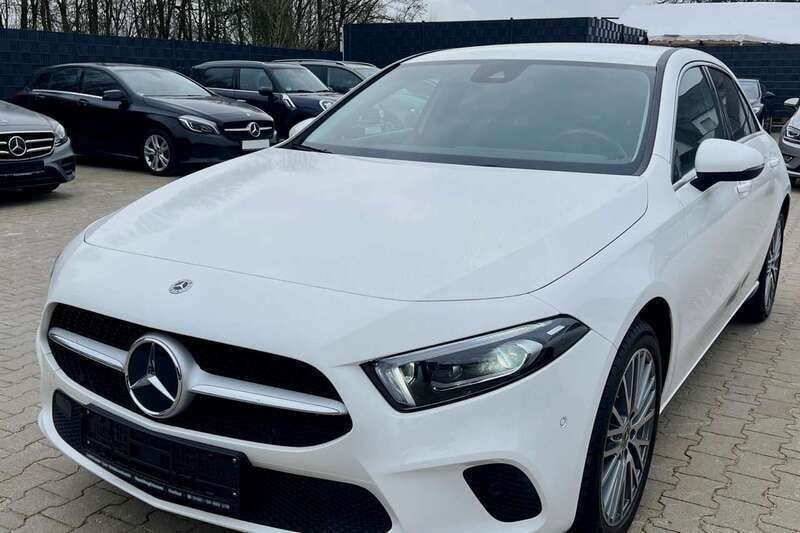 Gebraucht 2022 Mercedes A250 Limousine | 23.850 € (Superpreis) - Bild 1/4
