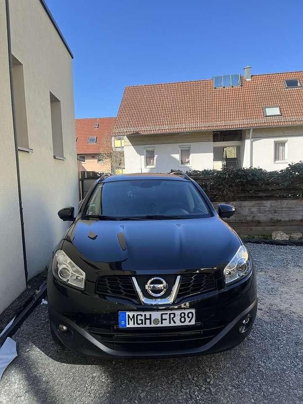 Schwarz Gebraucht 2014 Nissan Qashqai +2 360º SUV | 8.300 € (Fairer Preis) - Bild 1/4