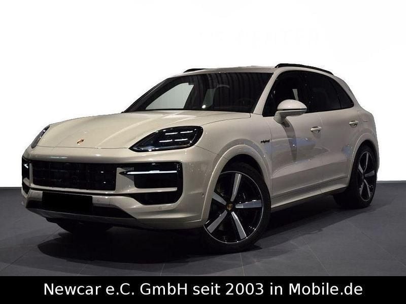 5q cashmerebeigemetallic Neu 2025 Porsche Cayenne S E-Hybrid SUV | 148.270 € (Guter Preis) - Bild 1/4
