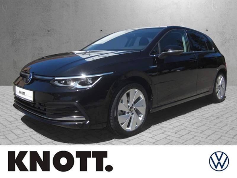 Gebraucht VW Golf VII Style 150 PS (110 kW) 2021 Kleinwagen