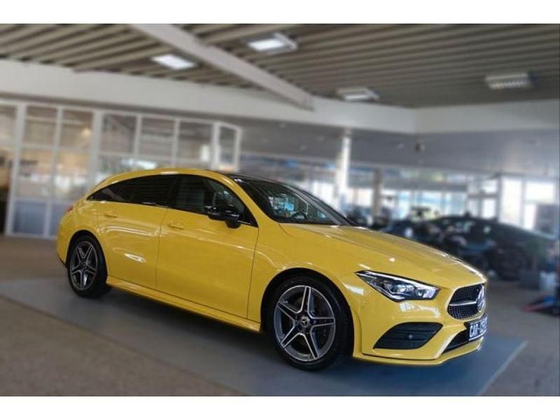 Gelb Gebraucht 2020 Mercedes CLA220 Shooting Brake AMG Kombi | 23.750 € (Fairer Preis) - Bild 1/4