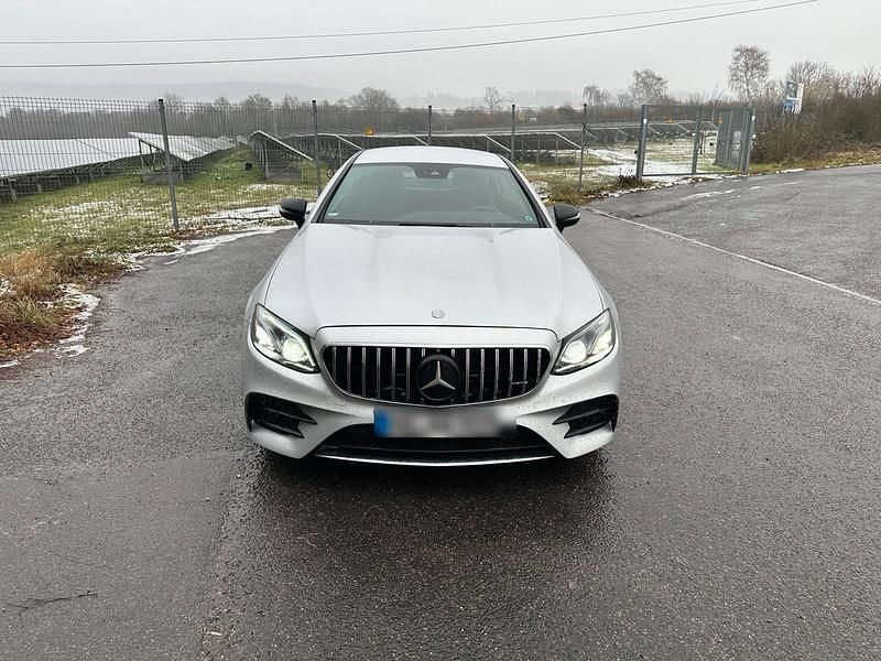 Gebraucht Mercedes 220 AMG 192 PS (141 kW) 2017 Silber Coupé