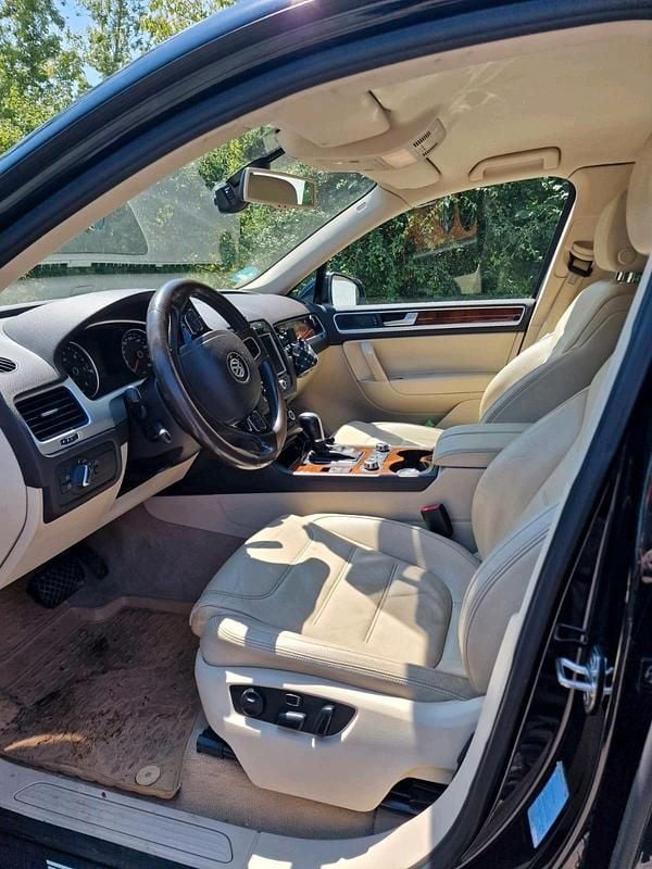 Gebraucht VW Touareg 245 PS (180 kW) 2012 Schwarz SUV