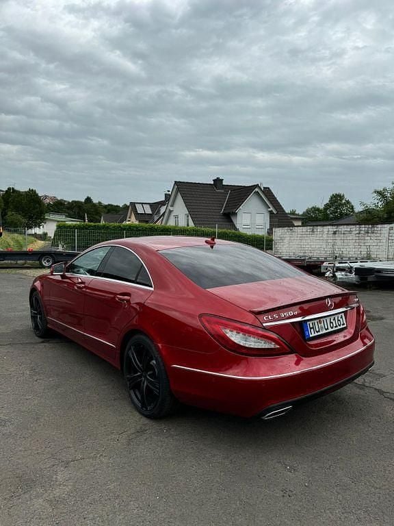 Rot Gebraucht 2017 Mercedes CLS350 Limousine | 22.700 € (Guter Preis) - Bild 1/4