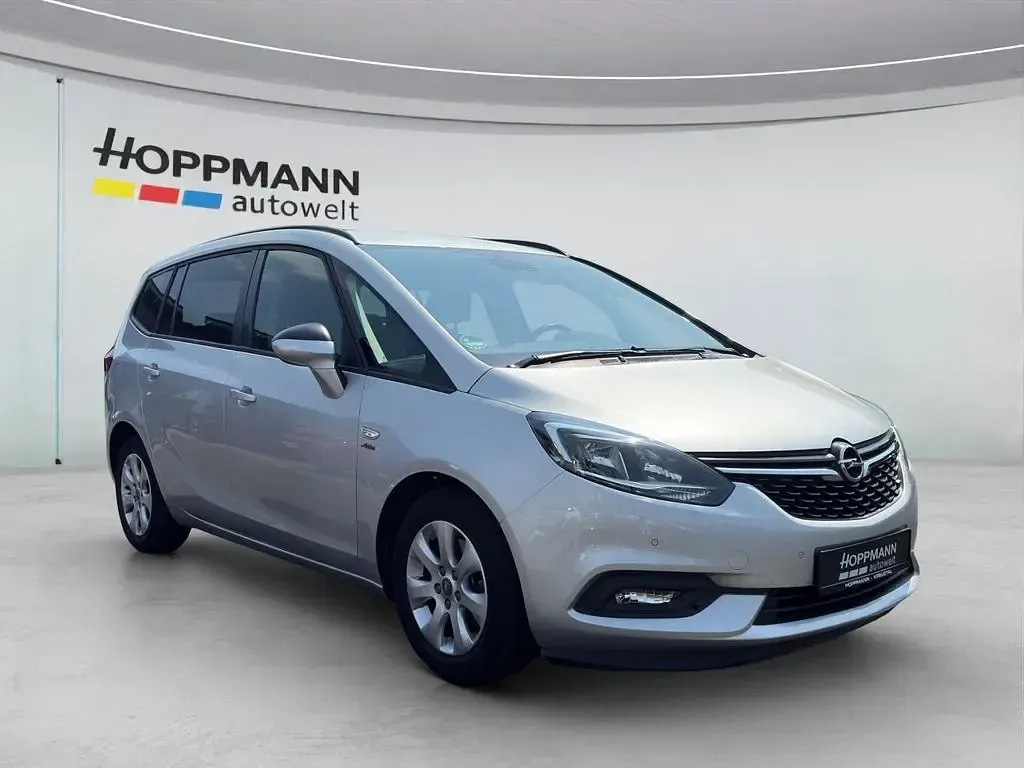 Gebraucht Opel Zafira Tourer Active 140 PS (102 kW) 2017 Silber Van / Kleinbus