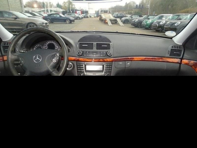Gebraucht Mercedes E240 Elegance 177 PS (130 kW) 2004 Blau Limousine