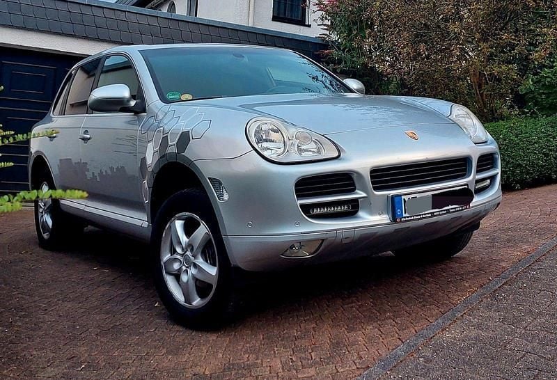 Silber Gebraucht 2004 Porsche Cayenne SUV | 5.985 € (Guter Preis) - Bild 1/4