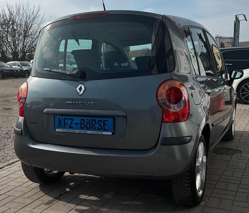 Gebraucht Renault Modus 88 PS (64 kW) 2006 Grau Van / Kleinbus