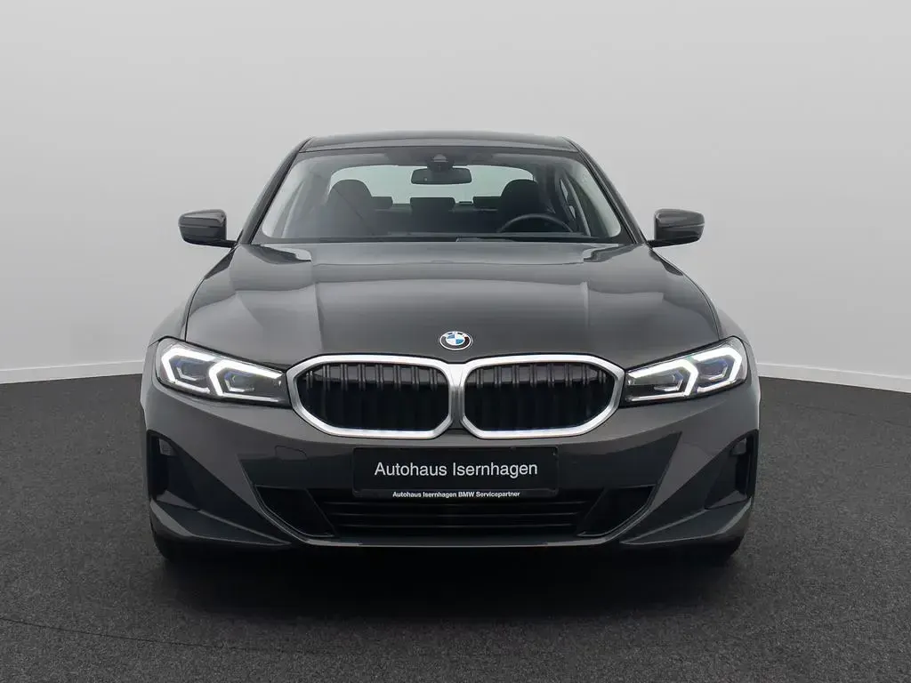 Gebraucht BMW 330 M Sport 245 PS (180 kW) 2022 Bmw individual dravitgrauc36 Limousine