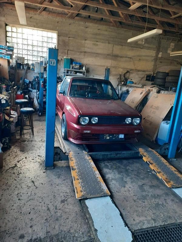 Gebraucht VW Golf Cabriolet 72 PS (52 kW) 1983 Rot Cabrio